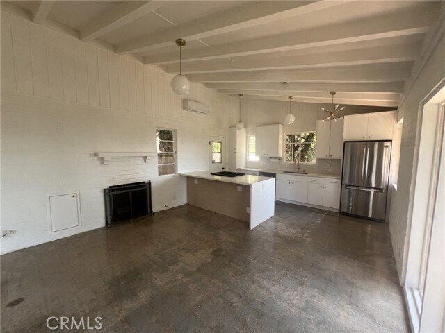 Foto del edificio - 6331 Longview Ave