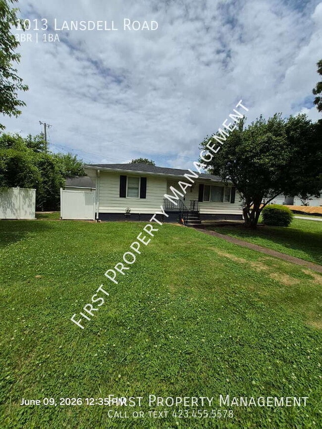 Building Photo - 1013 Lansdell Rd