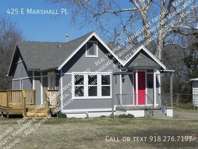 Building Photo - Available NOW! $1300