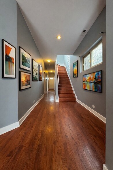 Foto del edificio - 1344 S Washtenaw Ave.