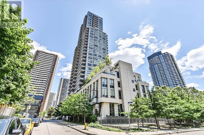 Building Photo - 500-500 Sherbourne St