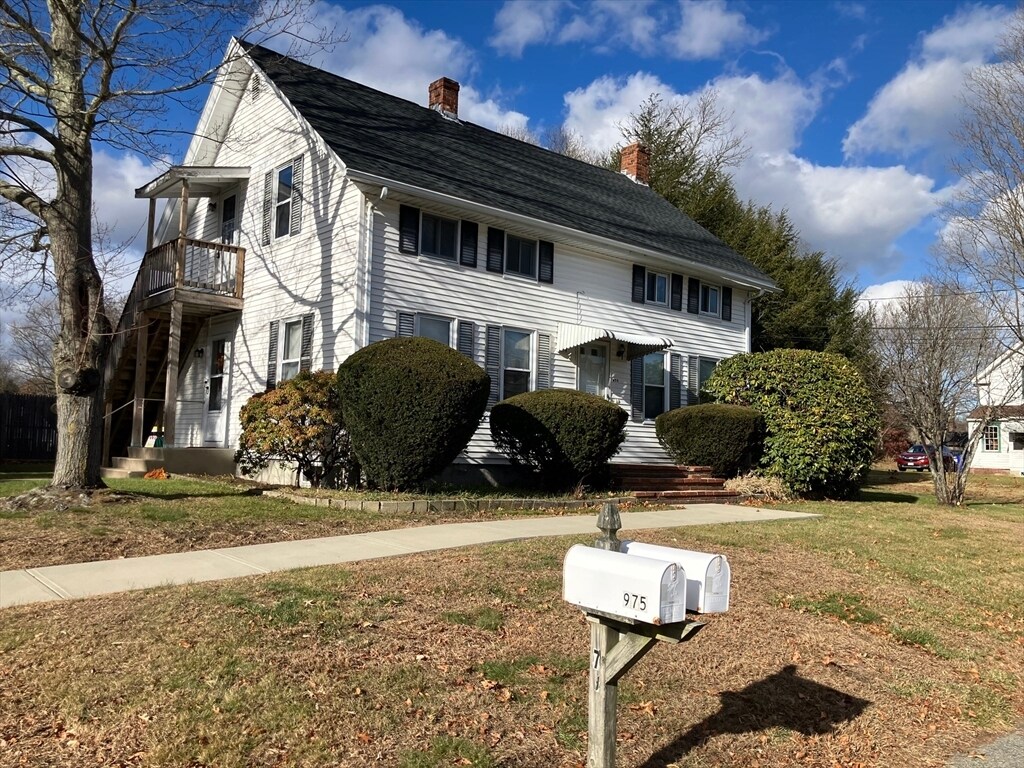 Foto principal - 975 S Main St