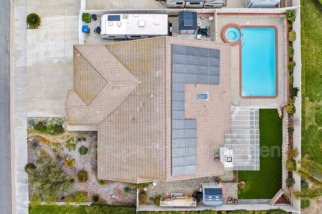Foto del edificio - 24357 Kentucky Derby Way
