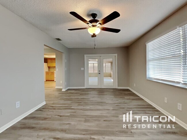 Foto del edificio - 11520 93rd St