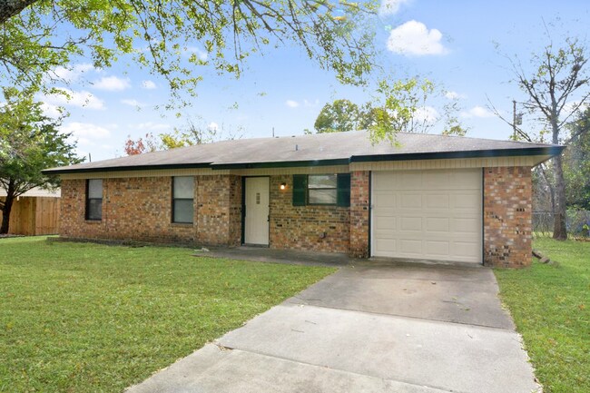 Foto del edificio - 1164 Lindsey Cir