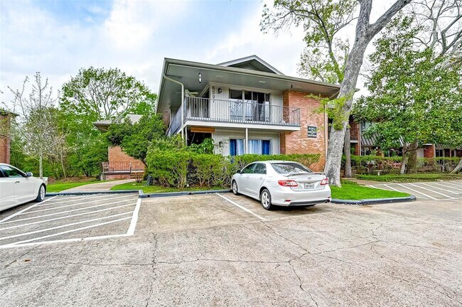 Foto del edificio - 6597 Bayou Glen Rd