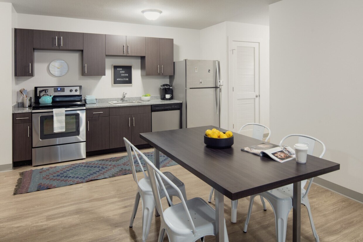 Student Housing Evolve Tuscaloosa Apartments Tuscaloosa, AL