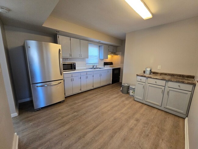 Foto del edificio - 1005 Samantha St