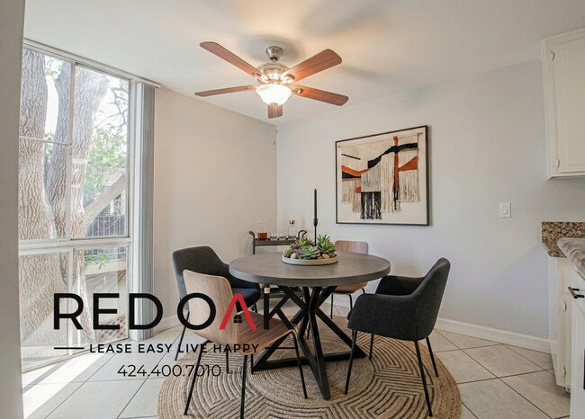 Foto del edificio - 15101 Magnolia Blvd