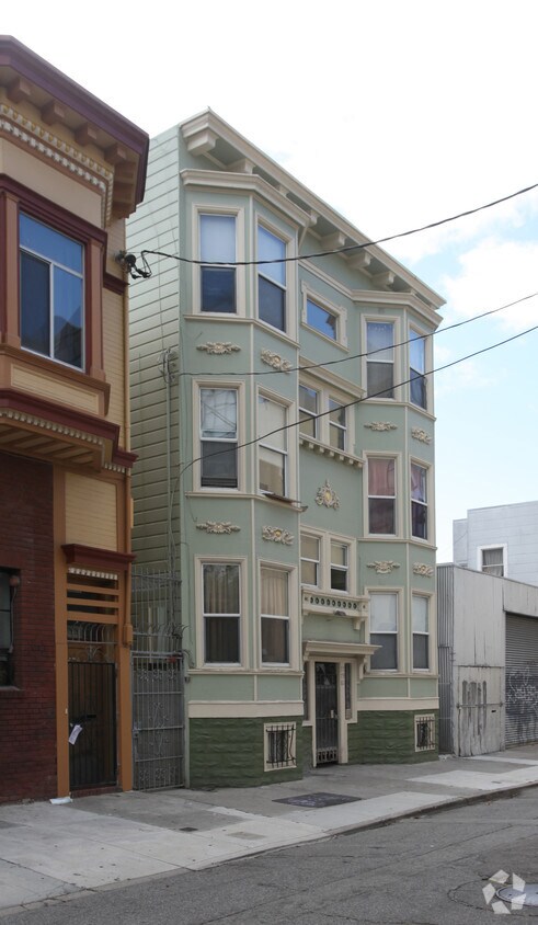 Building Photo - 77-81 Hoff St