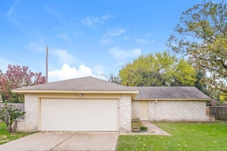 Building Photo - 7622 Millbrae Ln