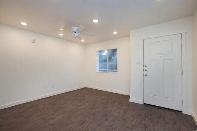 Foto del edificio - 21155 Gosling Rd