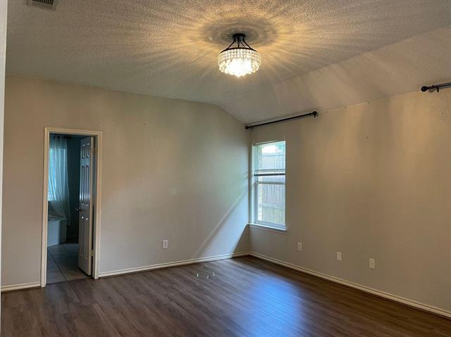 Foto del edificio - 1304 Rosewood Ln