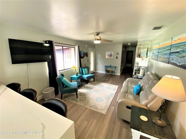 Foto del edificio - 8759 Banyan Way