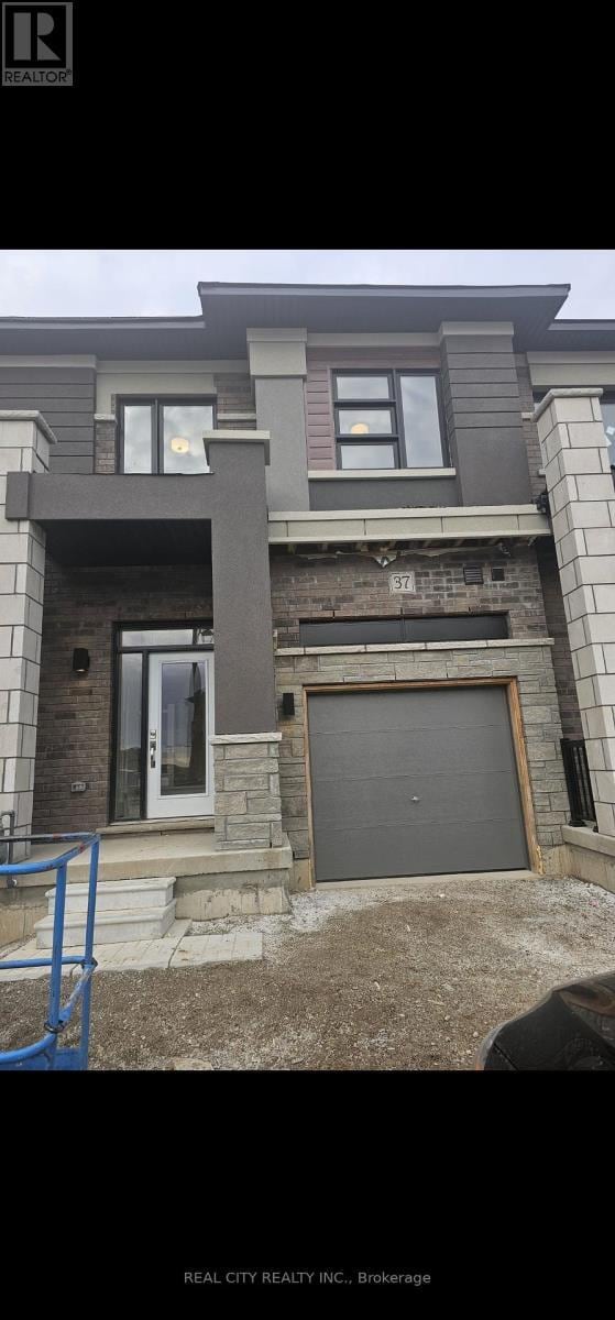 Photo du bâtiment - 37 George Brier Dr W