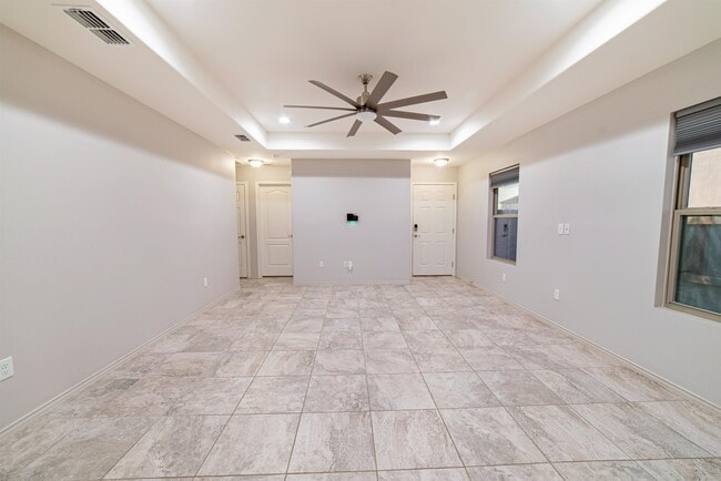 Building Photo - 708 Mercado Ln