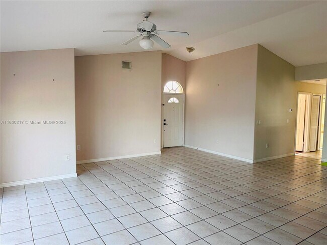 Foto del edificio - 491 SW 188th Ave