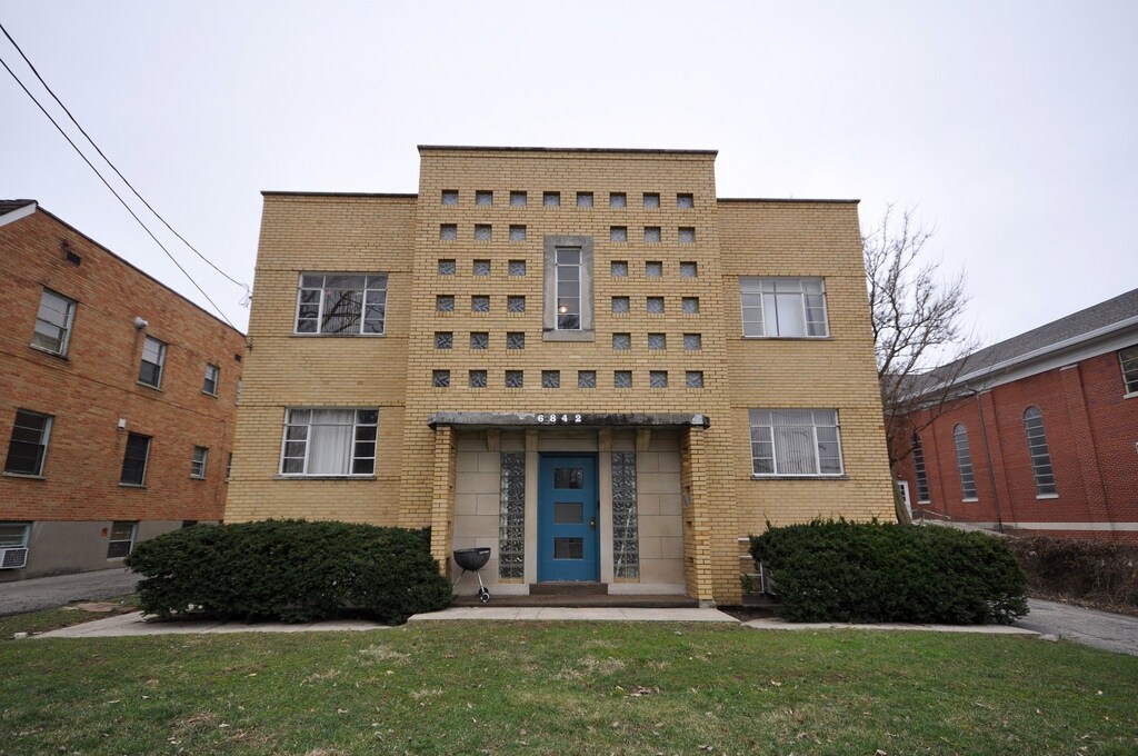 Building Photo - 6842 Montgomery Rd