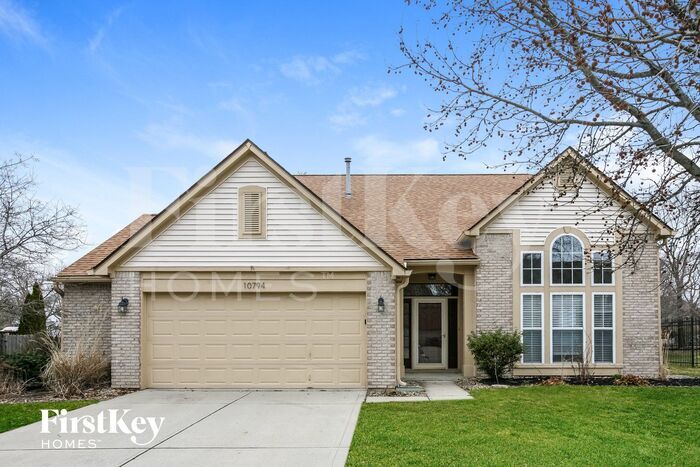 Foto principal - 10794 Brixton Ln
