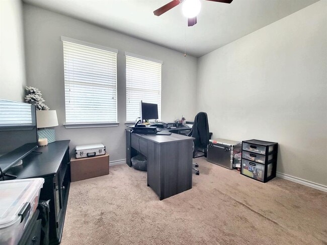 Building Photo - 3720 Soft Shore Ln