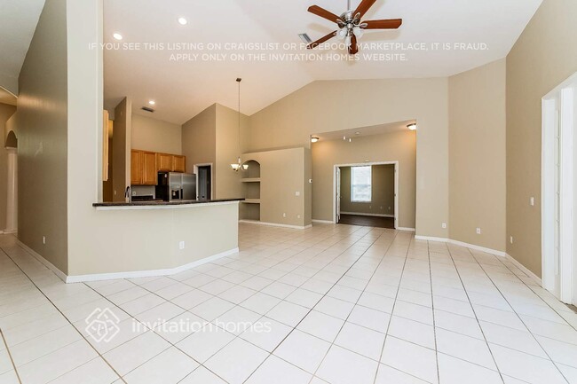 Building Photo - 799 Cedarcrest Ct