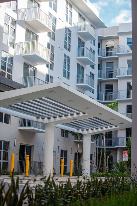 850 Living apartments — community photo - 850 Living
