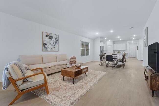 Foto del edificio - 591 Sormonne Lp