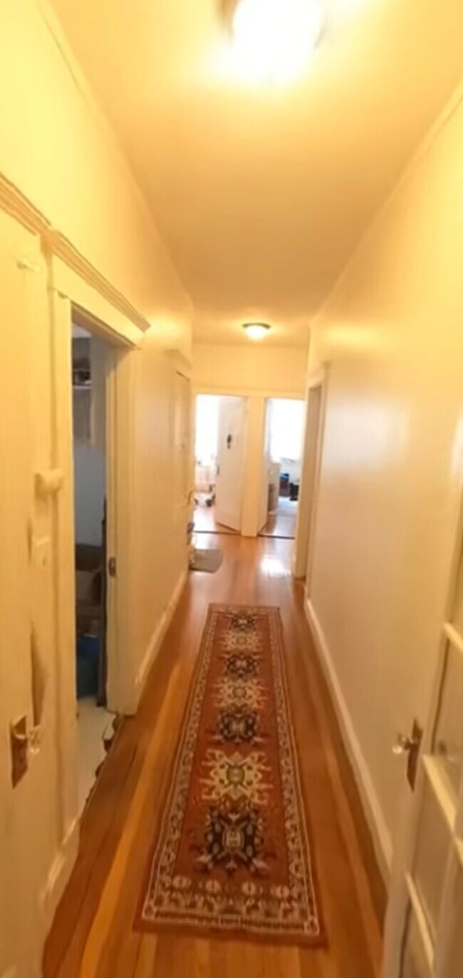 Building Photo - 725 Washington St