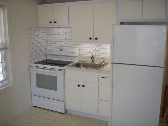Foto del edificio - 969 Purchase Brook Rd