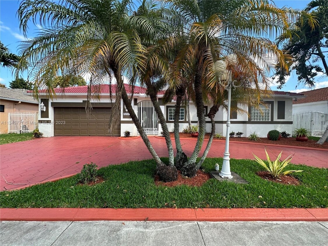 17711 NW 88th Ave, Hialeah, FL 33018 House Rental in Hialeah, FL