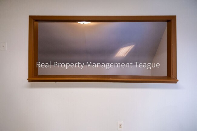 Foto del edificio - 6 Indiana Ave