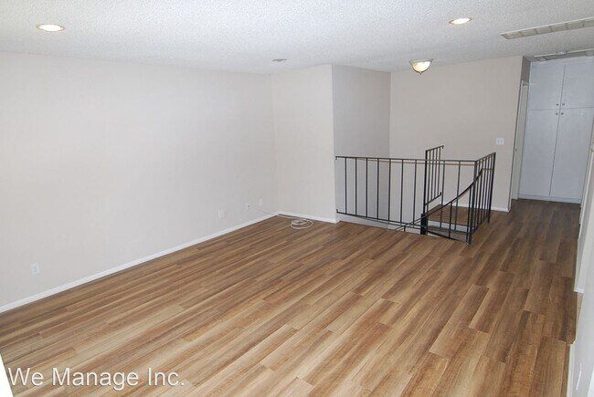 Foto del edificio - 3671 Farquhar Ave