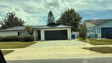 Building Photo - 1422 Myrna Ln