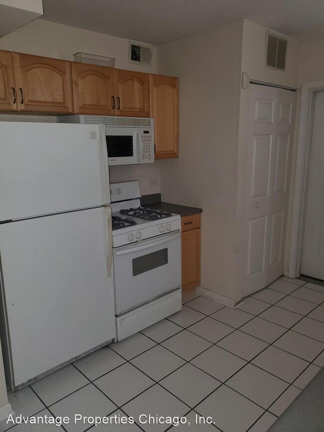 Building Photo - 1 br, 1 bath House - 4925 N Wolcott