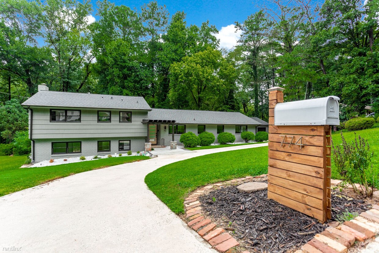 Primary Photo - 5 br, 4.5 bath House - 774 Starlight Lane ...