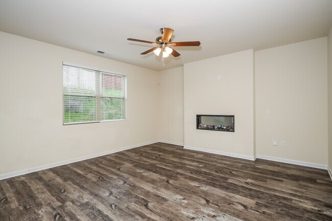 Building Photo - 520 Overo Dr