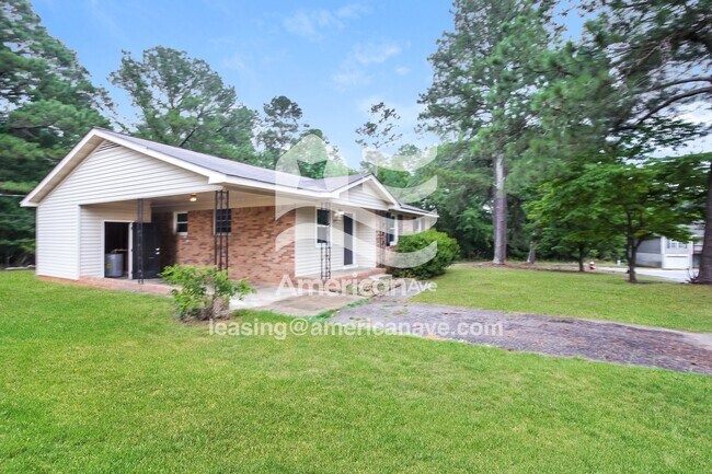 Foto del edificio - 2409 CoCo Rd