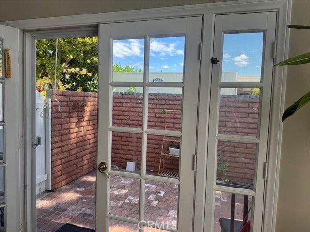 Building Photo - 2037 Via Mariposa E