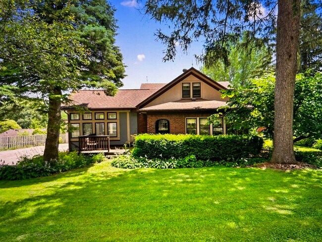 Foto del edificio - W5833 Brickyard Ln