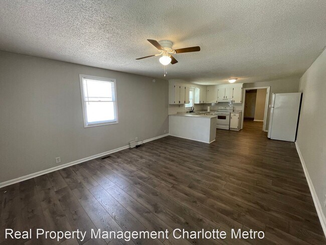 Foto del edificio - 1 br, 1 bath House - 716 Broad Street
