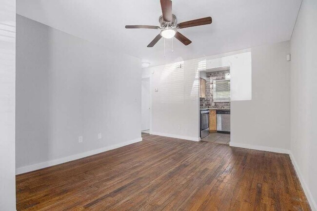 Foto del edificio - 561 Formwalt St SW