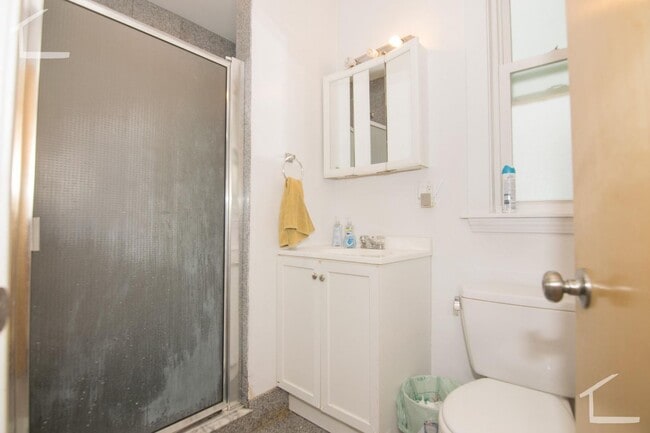 Building Photo - Nice 3 bed in Brighton