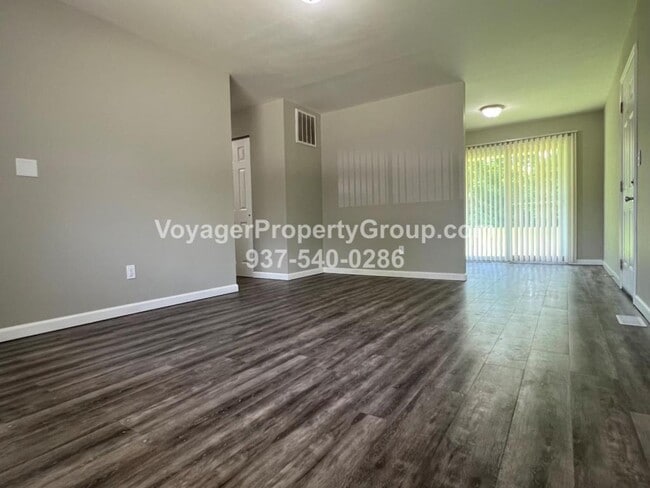 Building Photo - 18 Carma Dr