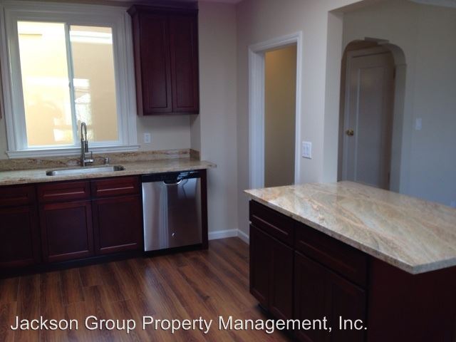 Foto del edificio - 3 br, 2 bath House - 380 Monticello Street