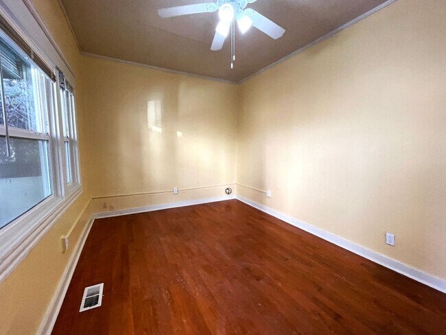 Foto del edificio - Charming 2 Bedroom House in North Portland