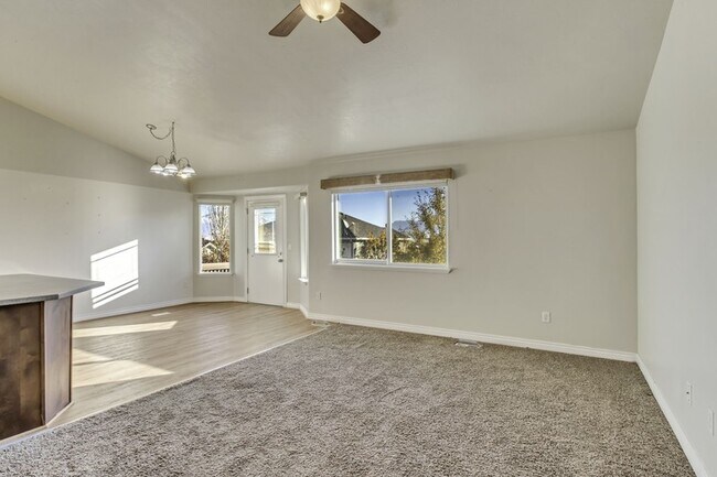 Foto del edificio - 6924 Chippewa Dr