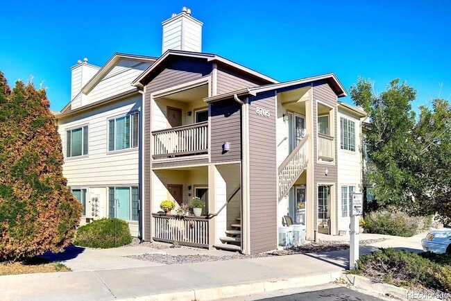 Building Photo - Great Littleton Condominium with Garage