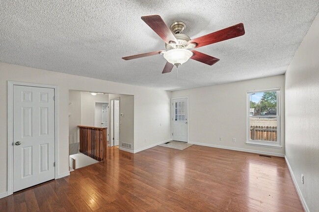 Photo - 6100 Fenton Street House
