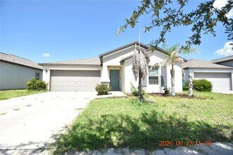 Building Photo - 13021 Meadow Pond Pl