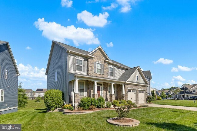 Building Photo - 432 Daylily Ln